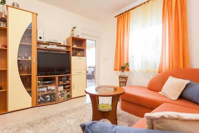 Apartment Anna Fažana